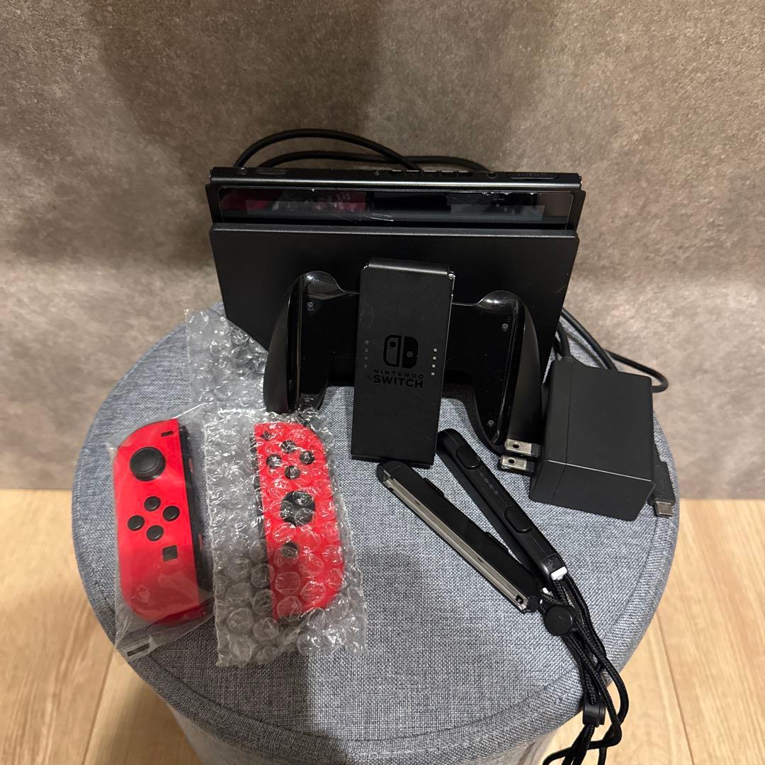 Nintendo Switch 本体 赤Joy-Con付き