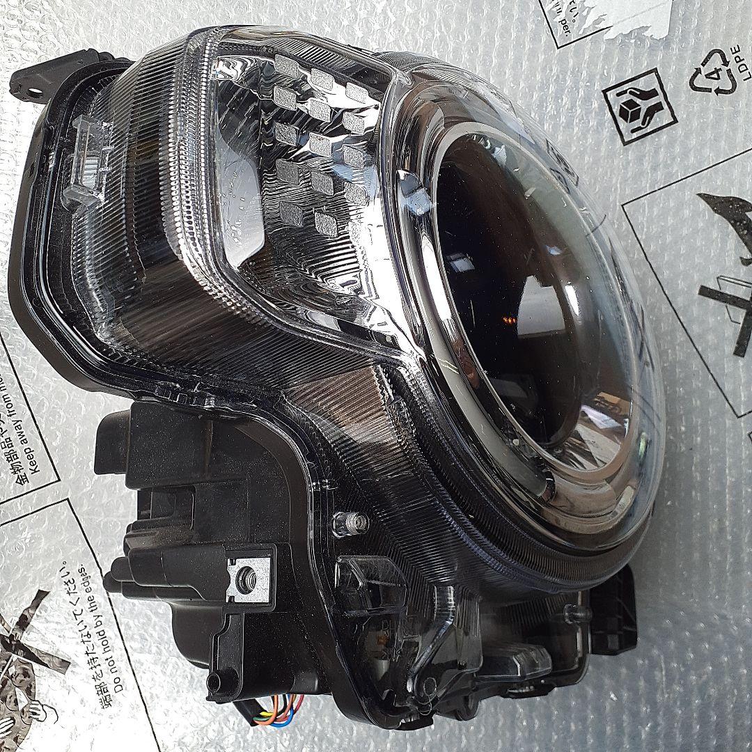 愛車ハスラー　右　ヘッドライト　92 LED