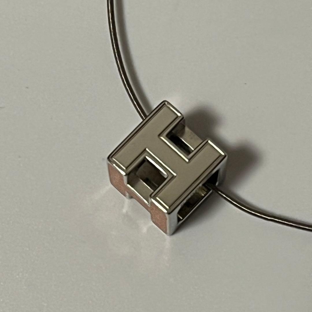 未使用級✨️ HERMES ネックレス　カージュ　アッシュ　Hキューブ　オレンジ