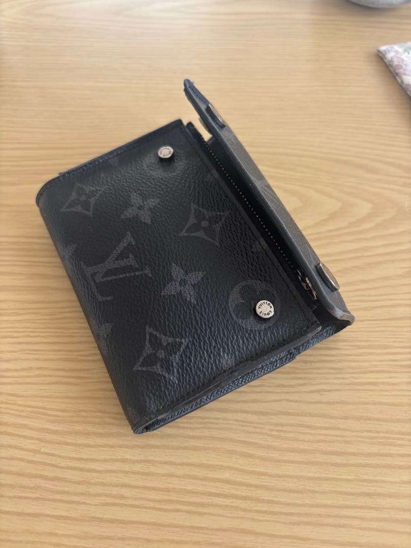 Louis Vuitton ブラック 三つ折り財布