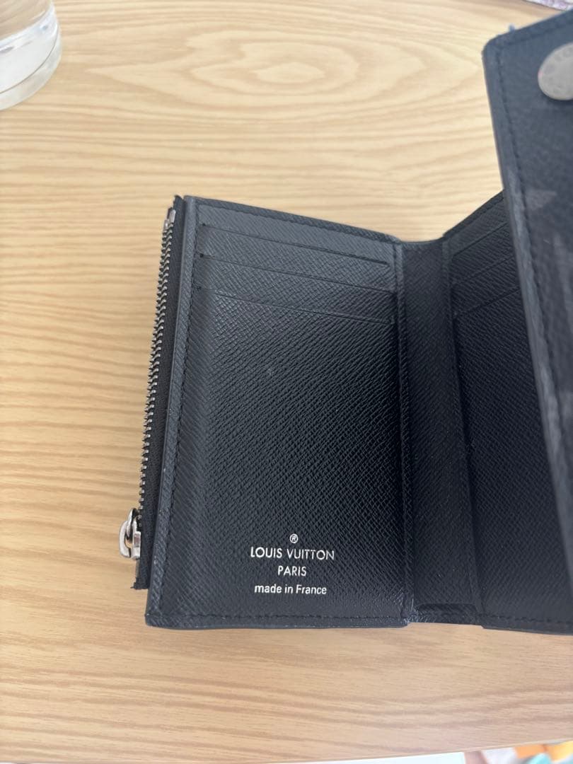 Louis Vuitton ブラック 三つ折り財布