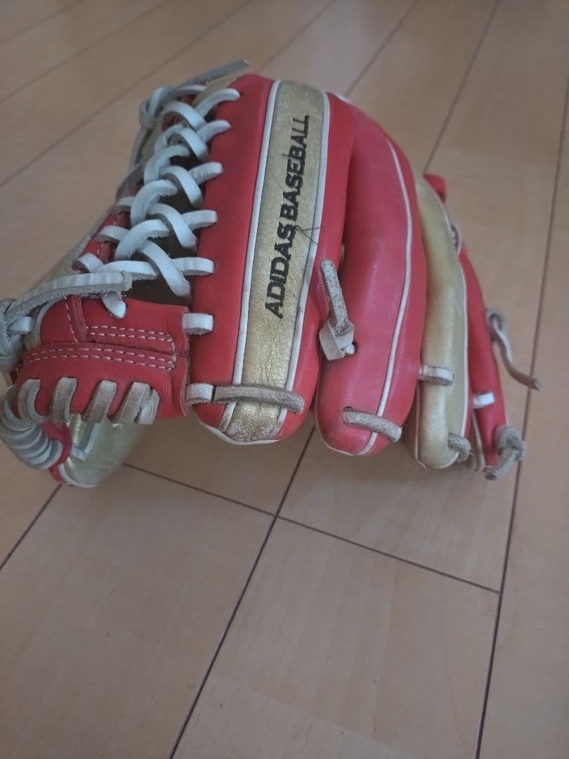 adidas 野球グローブ 赤/金