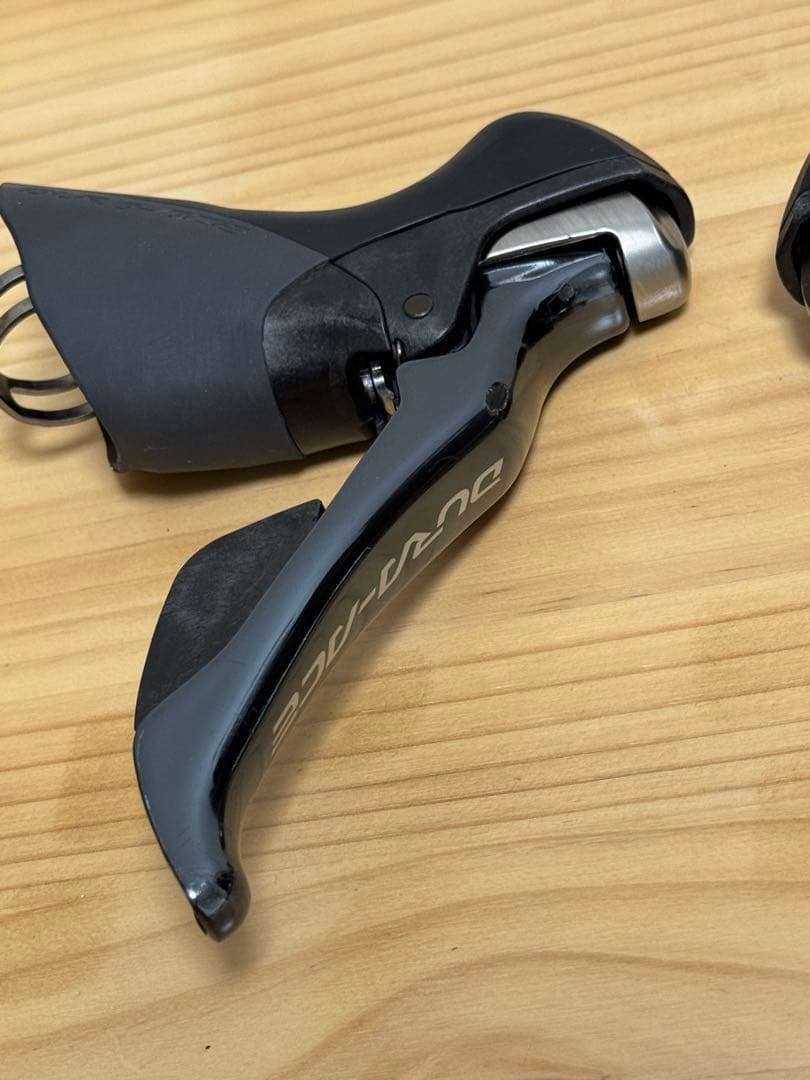 DURA-ACE ST-9001 左右