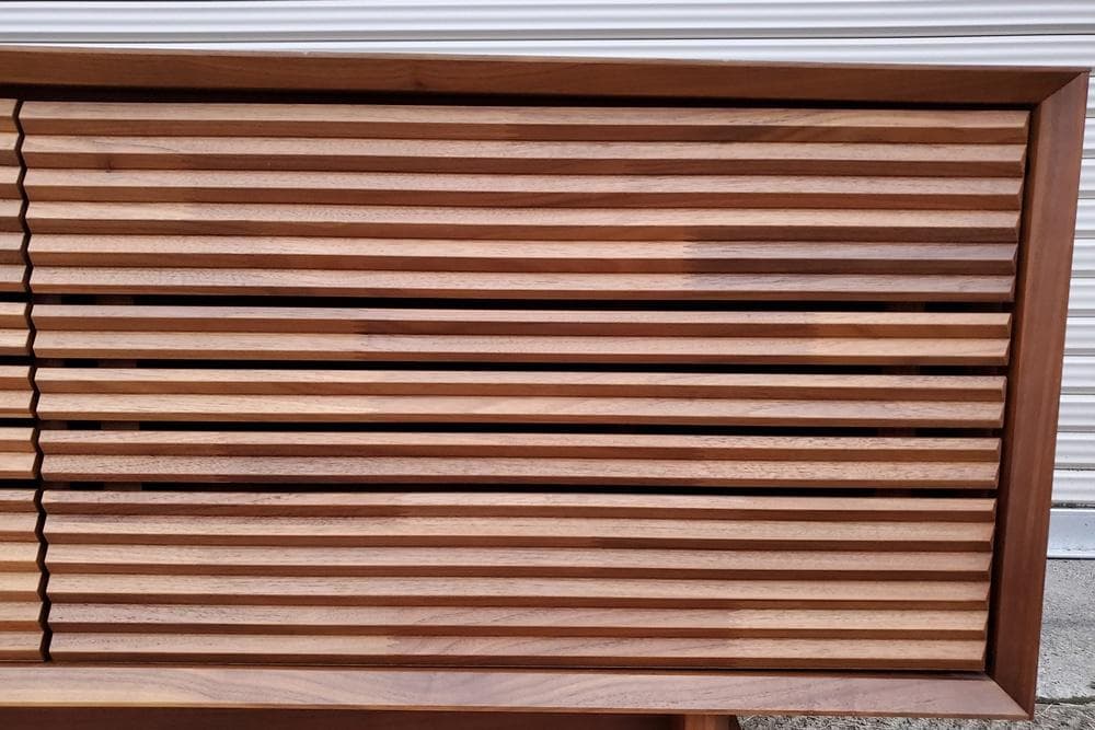 C134 美品！カリモク120幅　ソリッドボード（TV台）　QT4037R