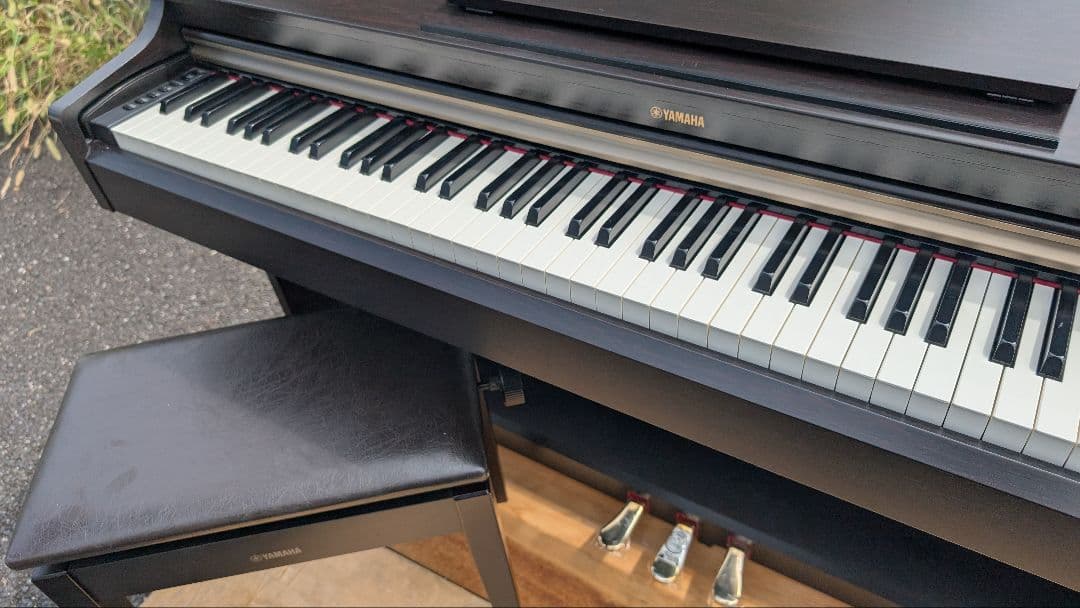 送料込み YAMAHA 電子ピアノ YDP-162R 2013年製激美品