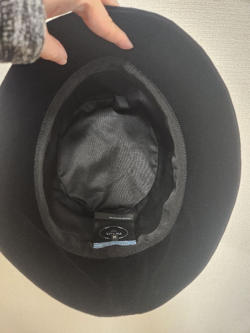 PRADA 黒 バケットハット ベルベット NFC反応アリ