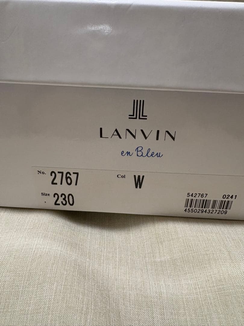 お得　ランバン　新品　23.0㎝ 白　LANVIN シューズ　靴　スタッズ