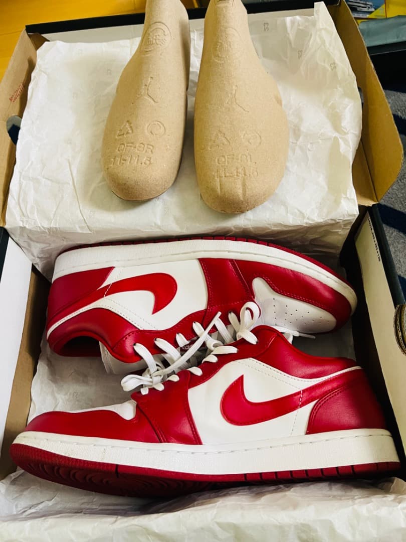 シューズ(男性用) NIKE AIR JORDAN 1 LOW GYM RED