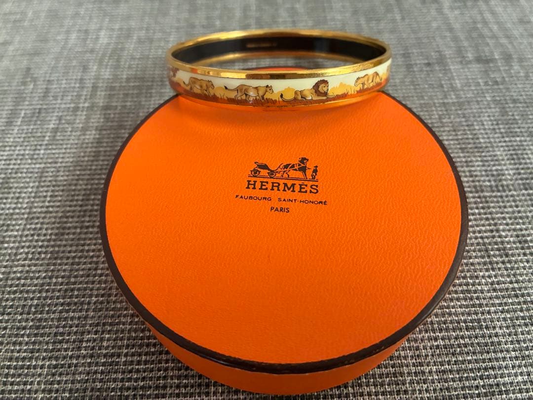 美品箱付き　HERMES バングル