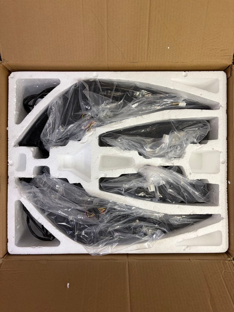 カムリ70 テールランプ シーケンシャ　senasena074