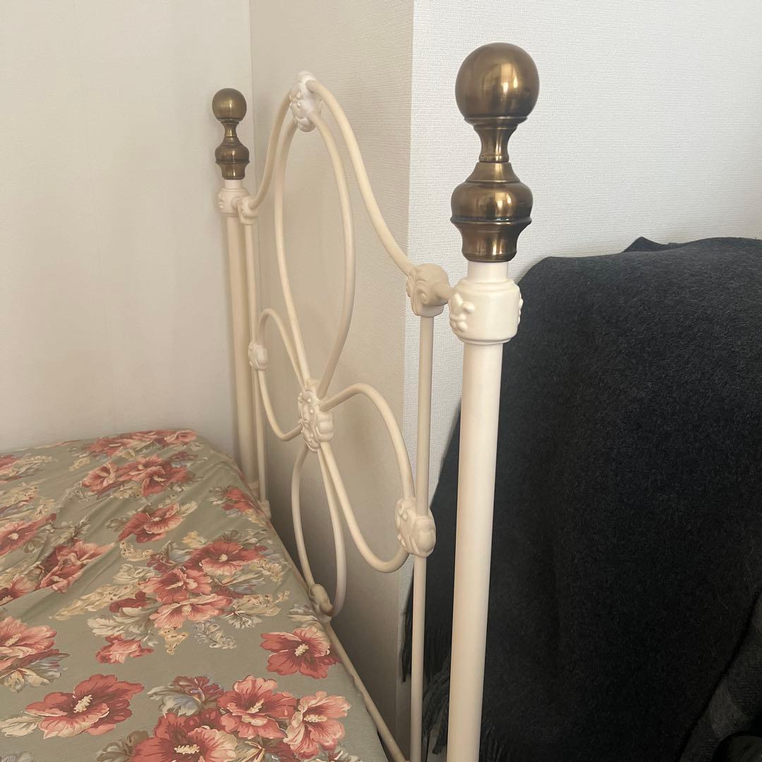 laura ashley シングルベッドフレーム