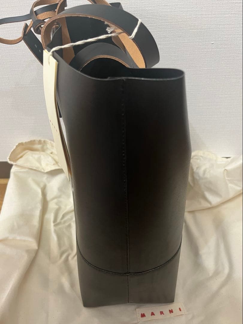 限定お値引き【新品未使用】MARNI　トートバッグ　ブラック