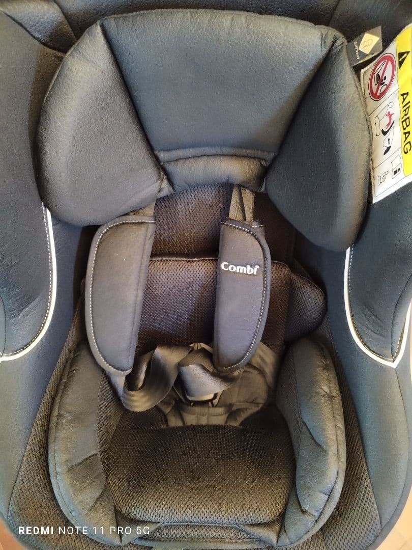 Combi コンビクルムーヴ　ISOFIX　エッグショック　限定モデル