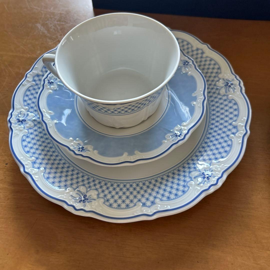 Hutschenreuther 青い食器セット未使用品