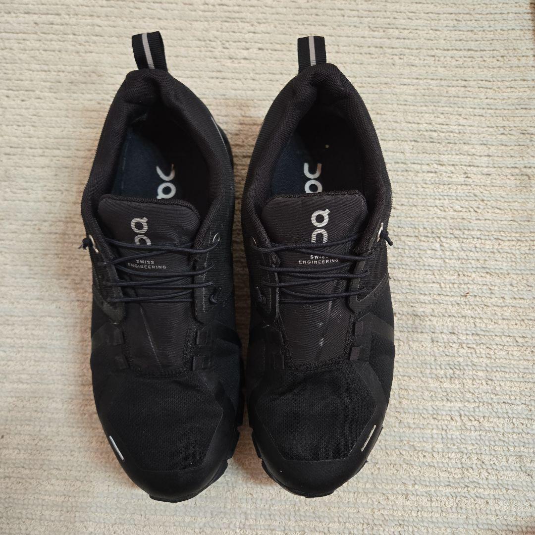 【美品】On Cloud5 ウォータープルーフ　スニーカー ブラック 25cm