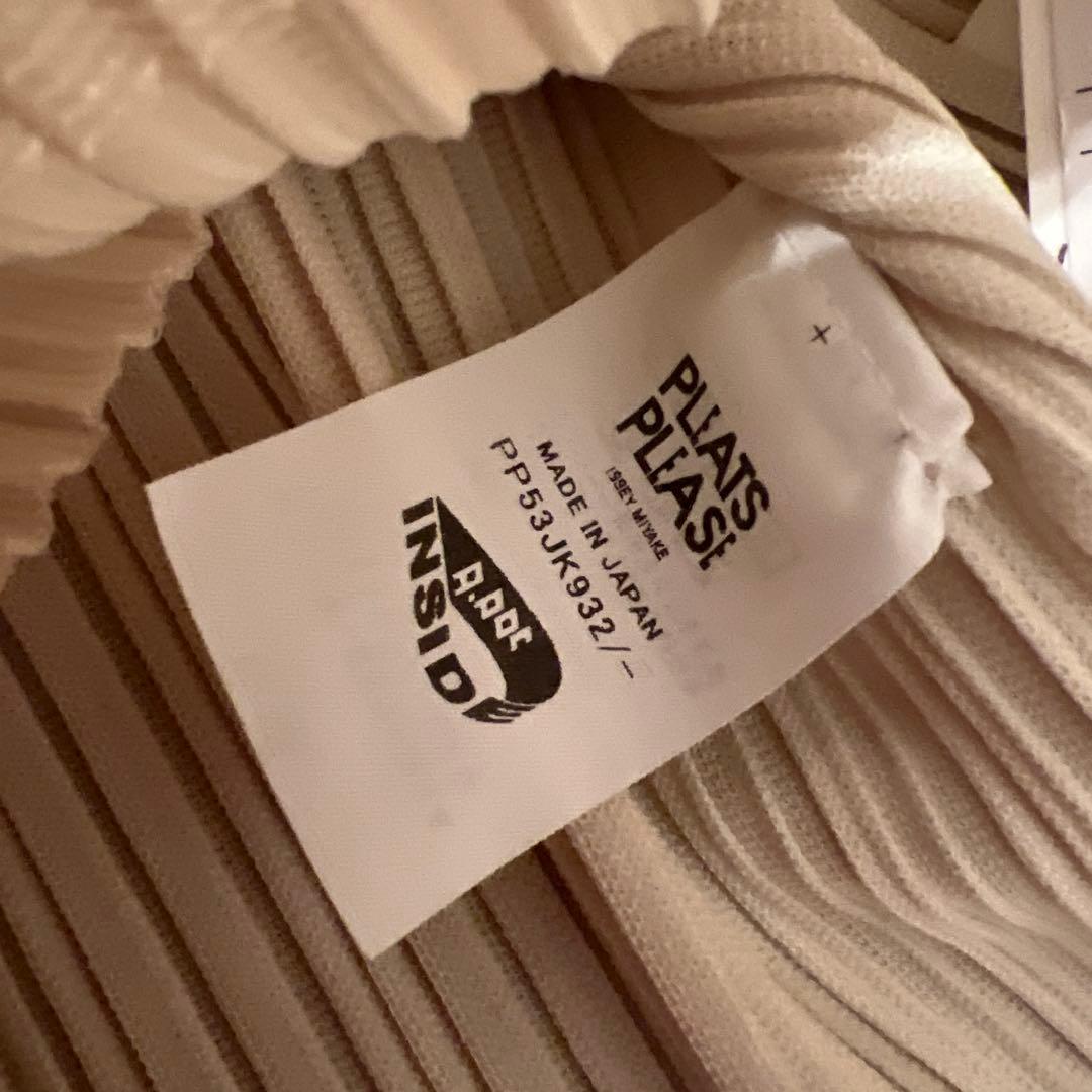 プリーツプリーズ　Apocソフトプリーズ　ホワイト　2025年10月