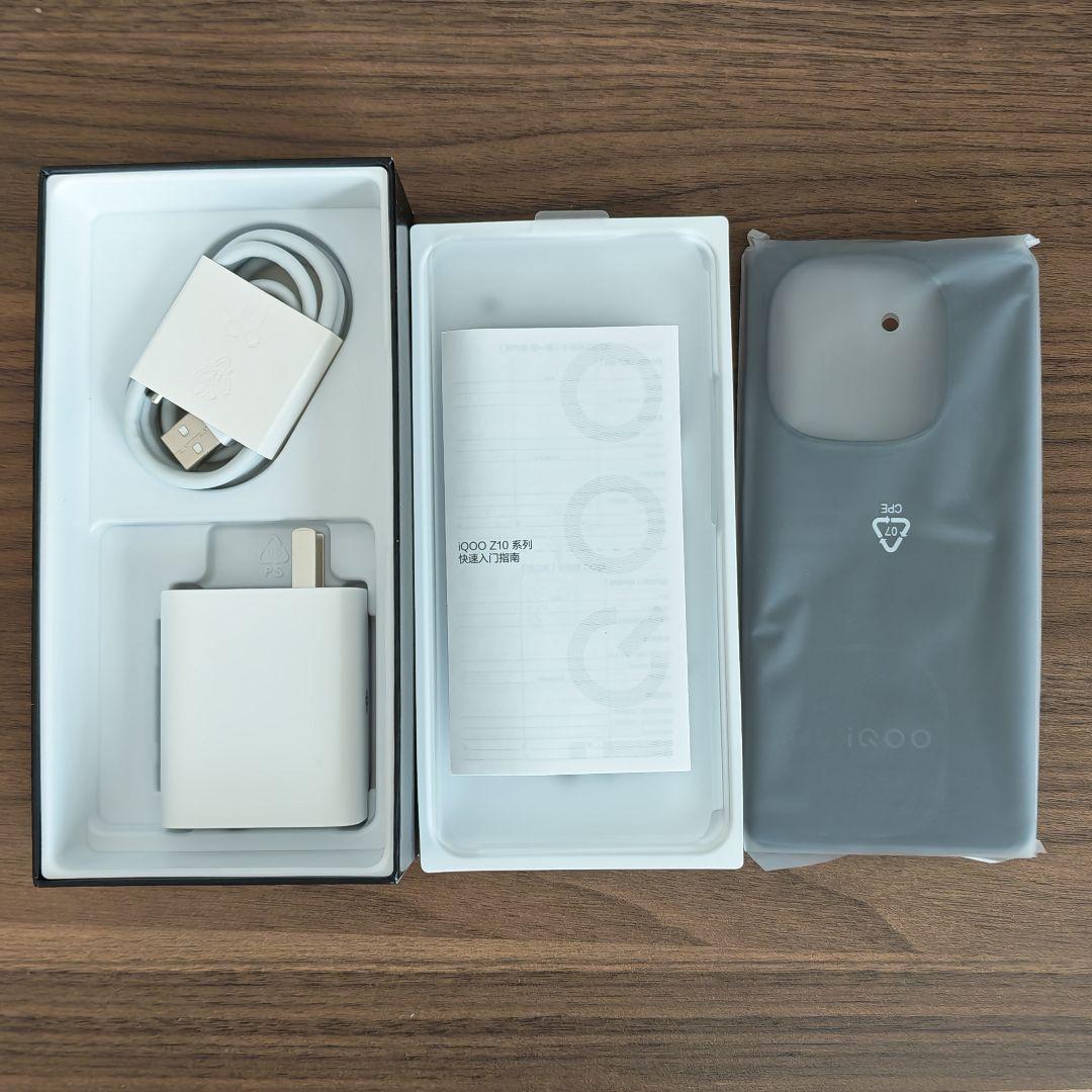 中古品 iQOO Z10 Turbo+ グレー 12GB 256GB