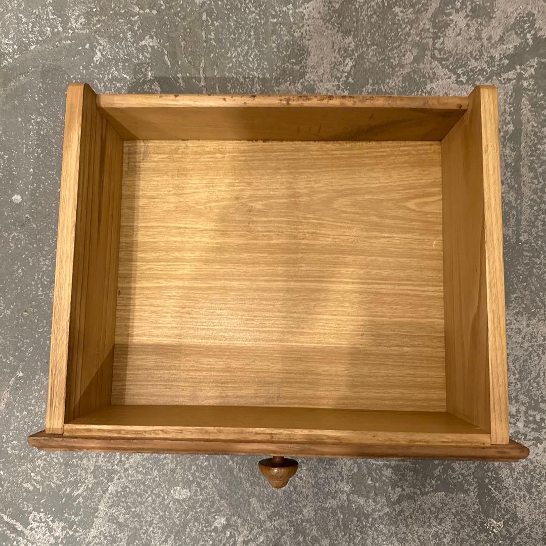 年末年始saleヴィンテージ　木製サイドテーブル　引き出し付き　1