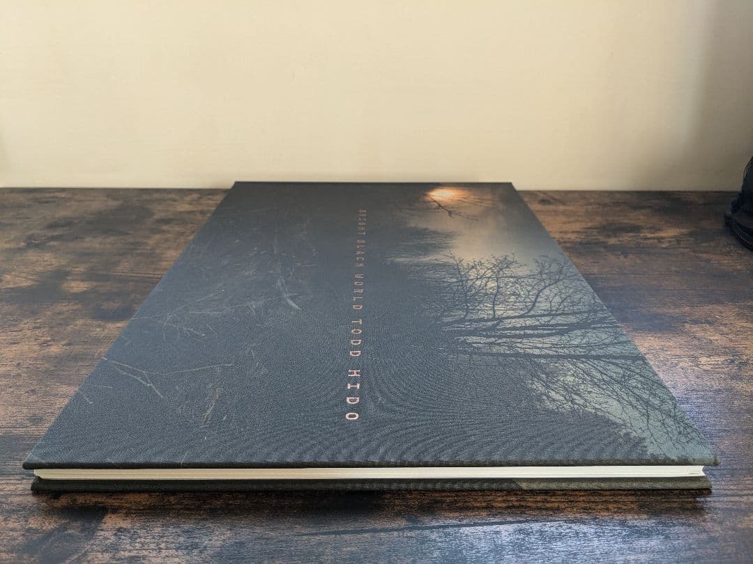 初版・サイン本 Todd Hido / Bright Black World