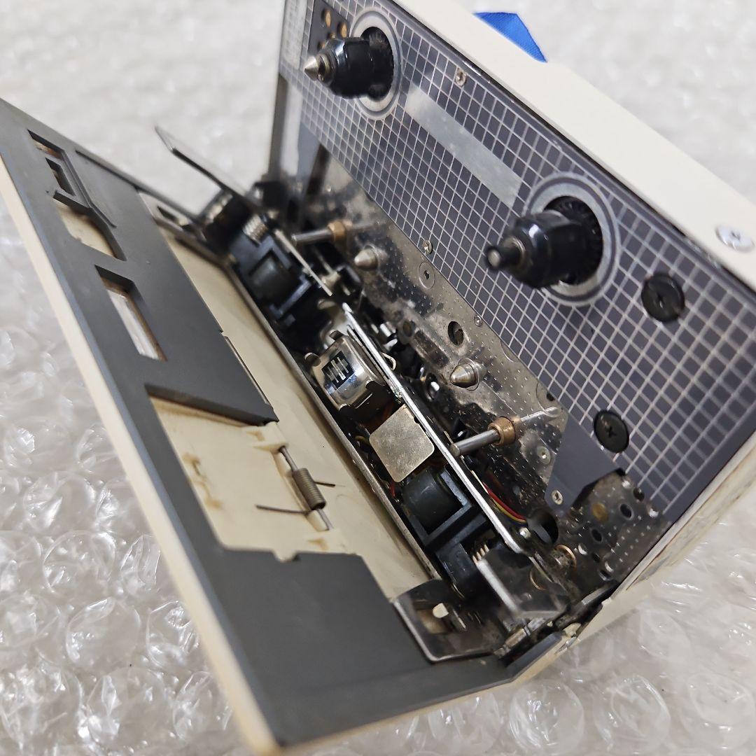 東芝　ポータブルカセットプレイヤー　Walky ウォーキーKT-AS10