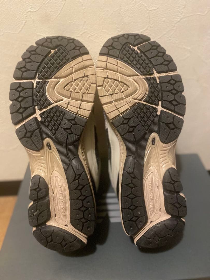 New Balance 1906R × size?