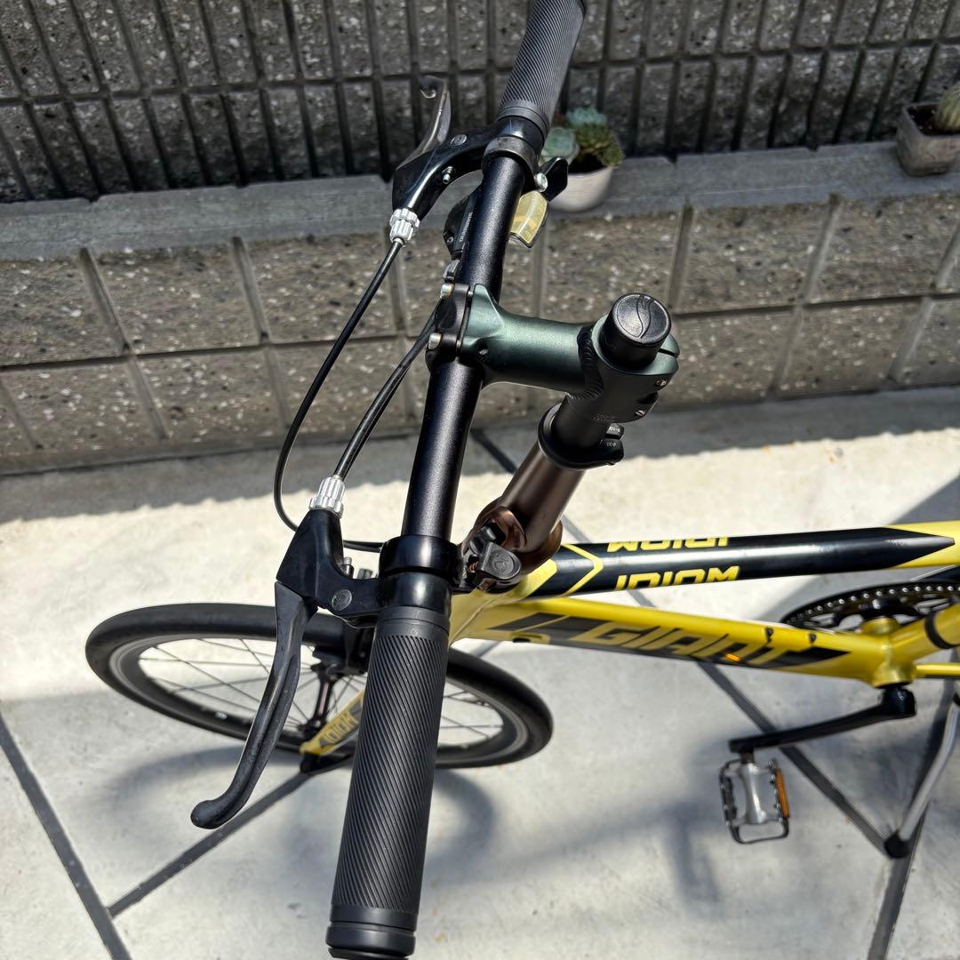 GIANT イディオム2 ミニベロ イエロー 軽量 屋根付き保管