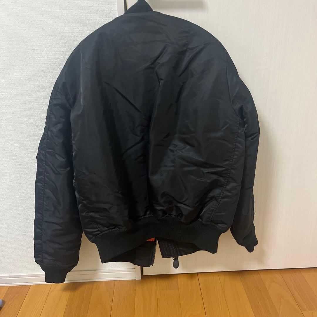 アヴィレックスMA-1 ブラックジャケット オレンジ裏地