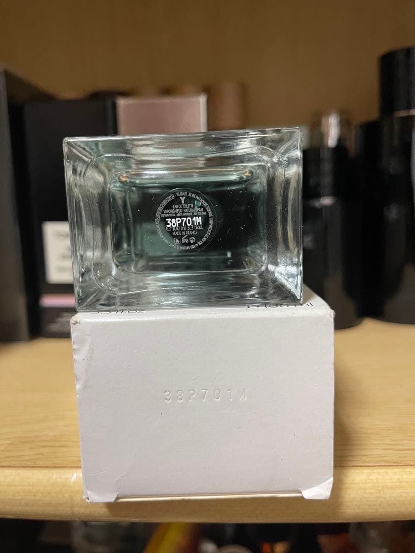 YVES SAINT LAURENT Y オードトワレ 100ml