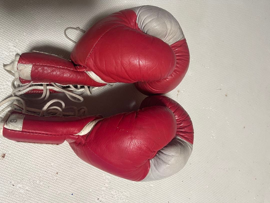 廃盤Winning グローブひも式 赤/ホワイト8オンス