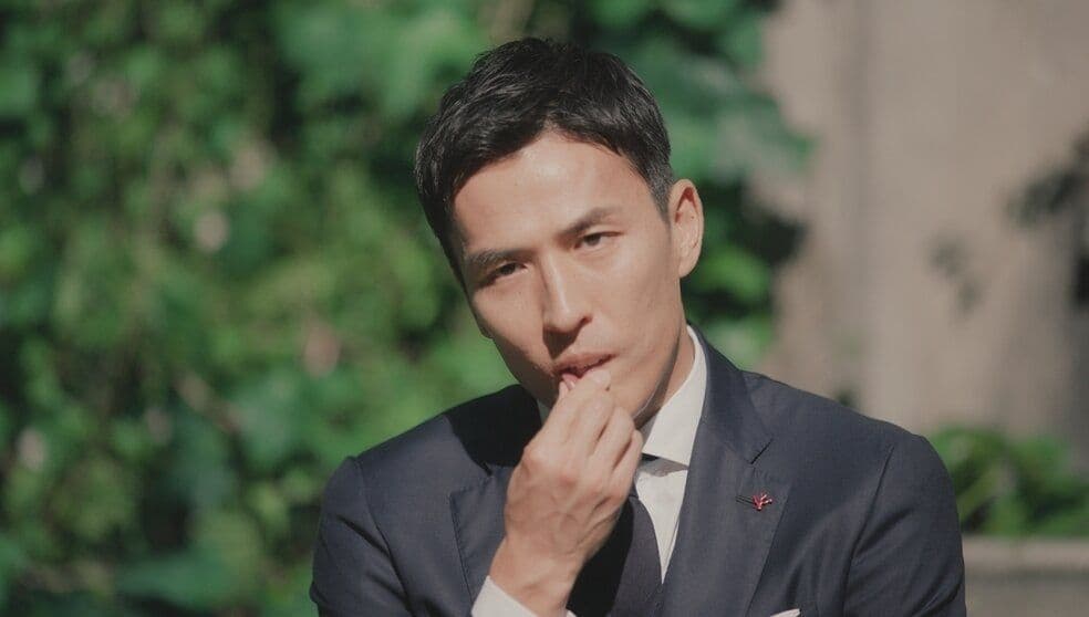 極上美品❗️isaia 長谷部 微艶 卒業式 入社式 ダークネイビー 濃紺