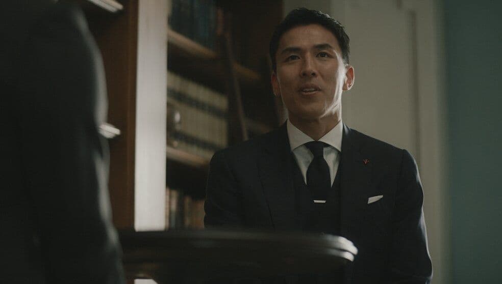 極上美品❗️isaia 長谷部 微艶 卒業式 入社式 ダークネイビー 濃紺