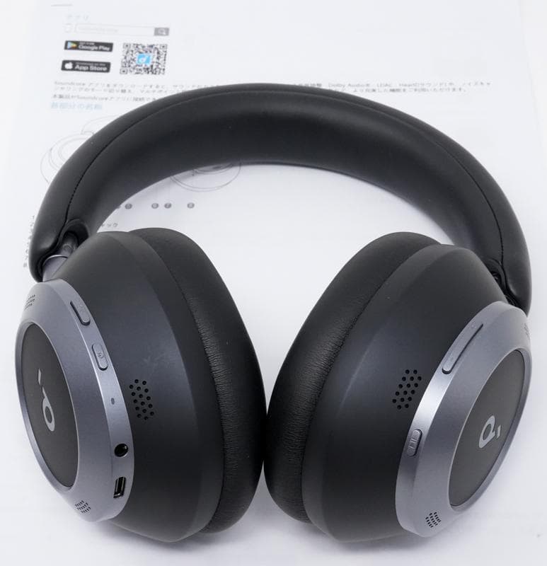 Anker Soundcore Space One Pro　ケース付き