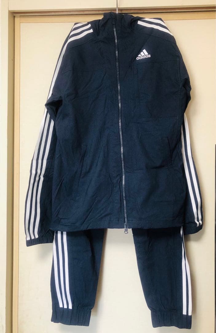 adidasフード付き デニム風トラックジャージ上下セット トレーニングウェア