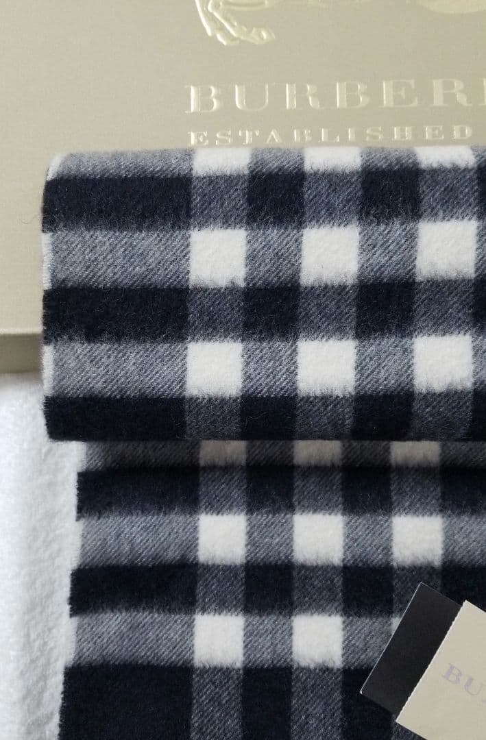 新品未使用タグ付 バーバリーカシミアマフラー ユニセックス クラシック美品