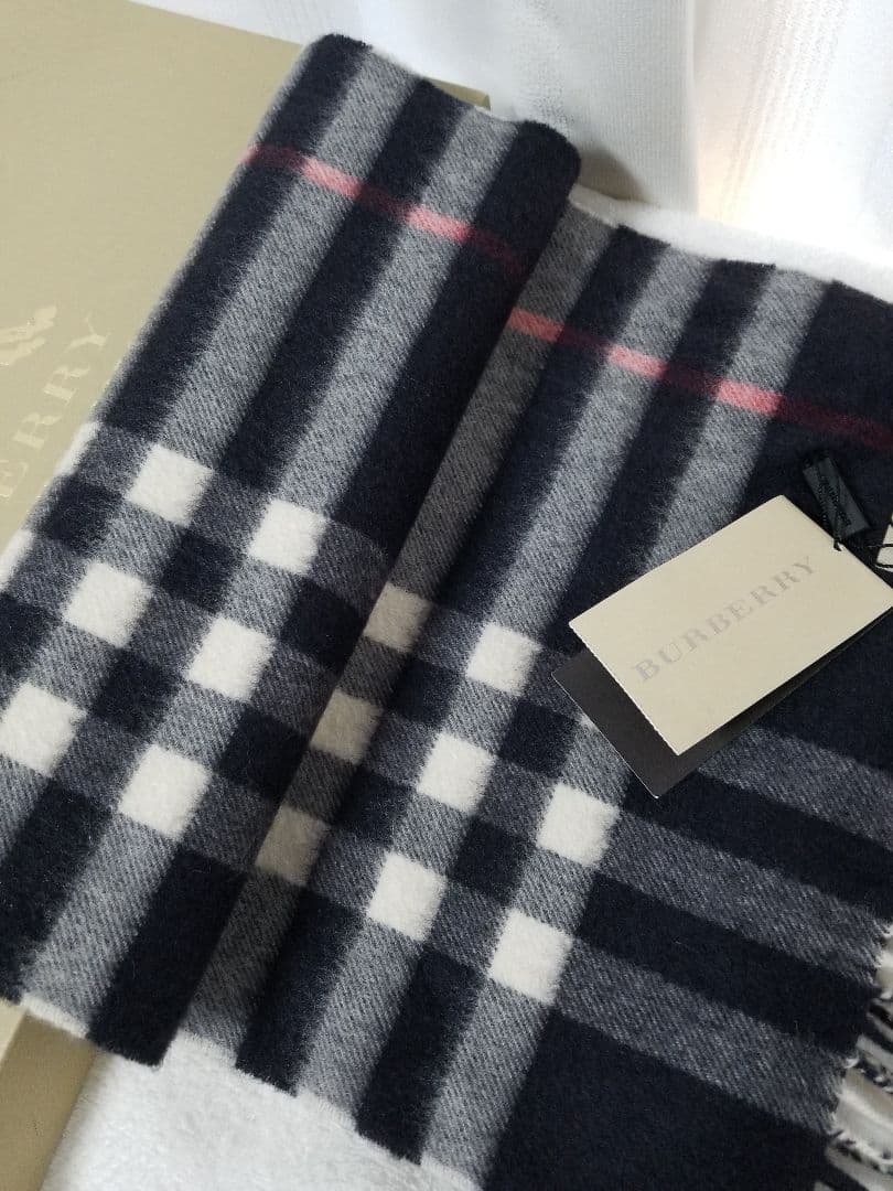 新品未使用タグ付 バーバリーカシミアマフラー ユニセックス クラシック美品