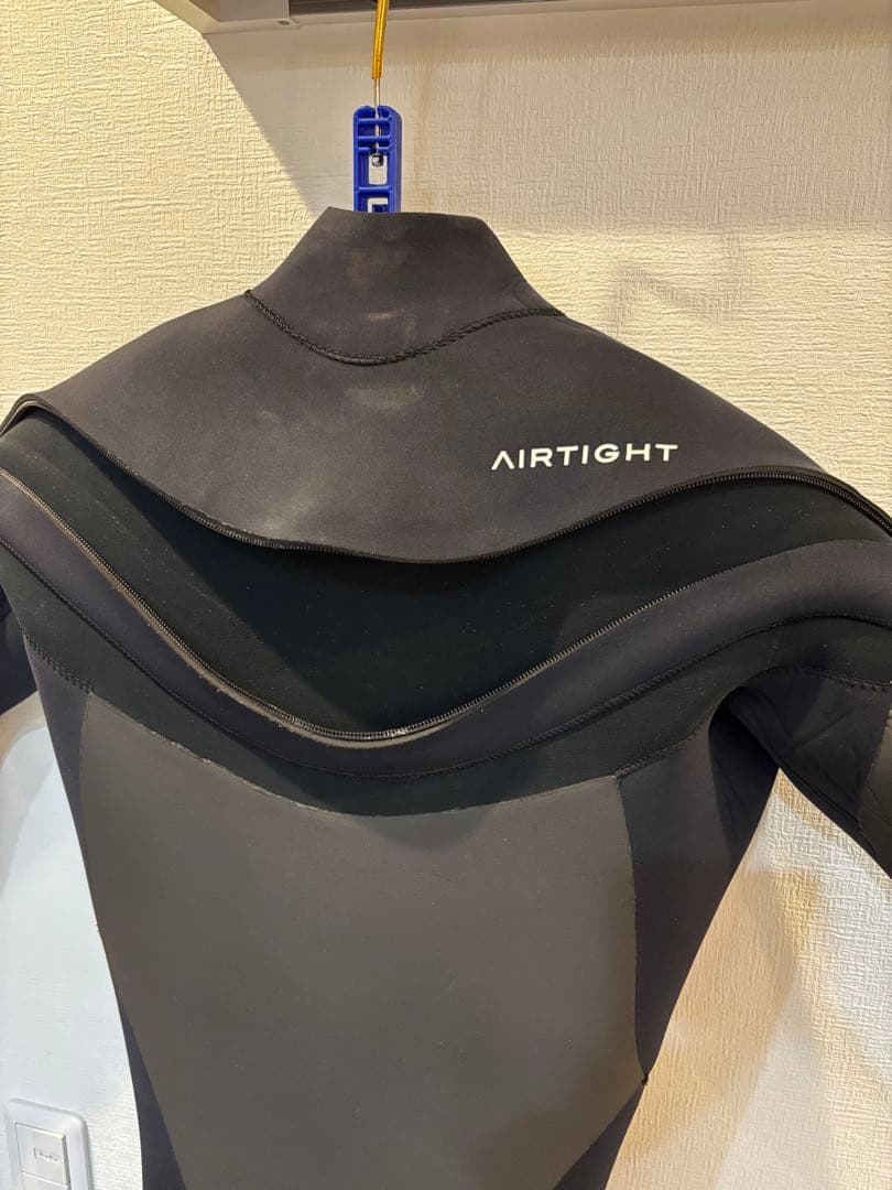 ウェットスーツ　AIRTIGHT 5×3LCZ セミドライ