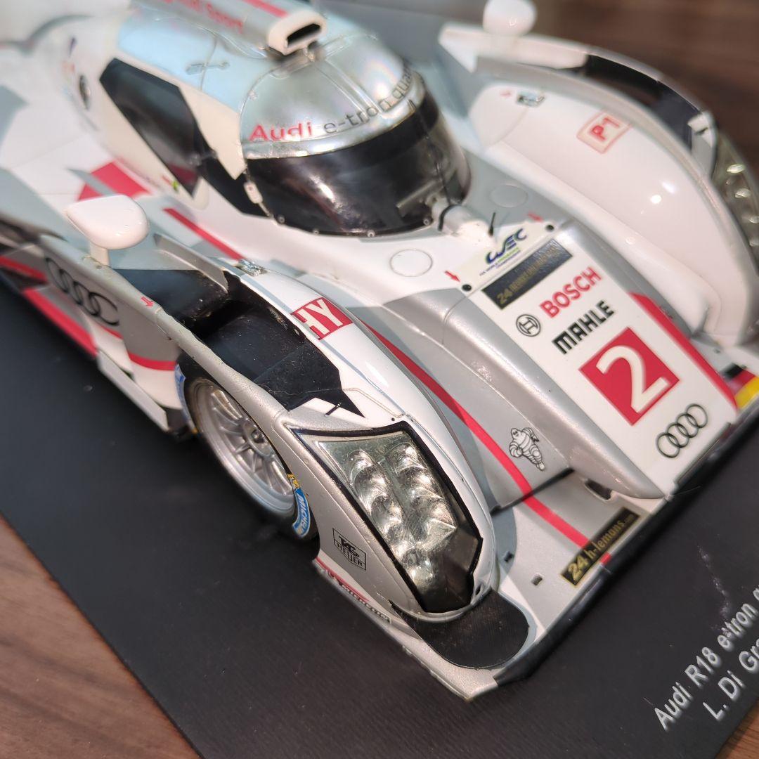ミニカー Audi e-tron quattro Le Mans '14 1:18