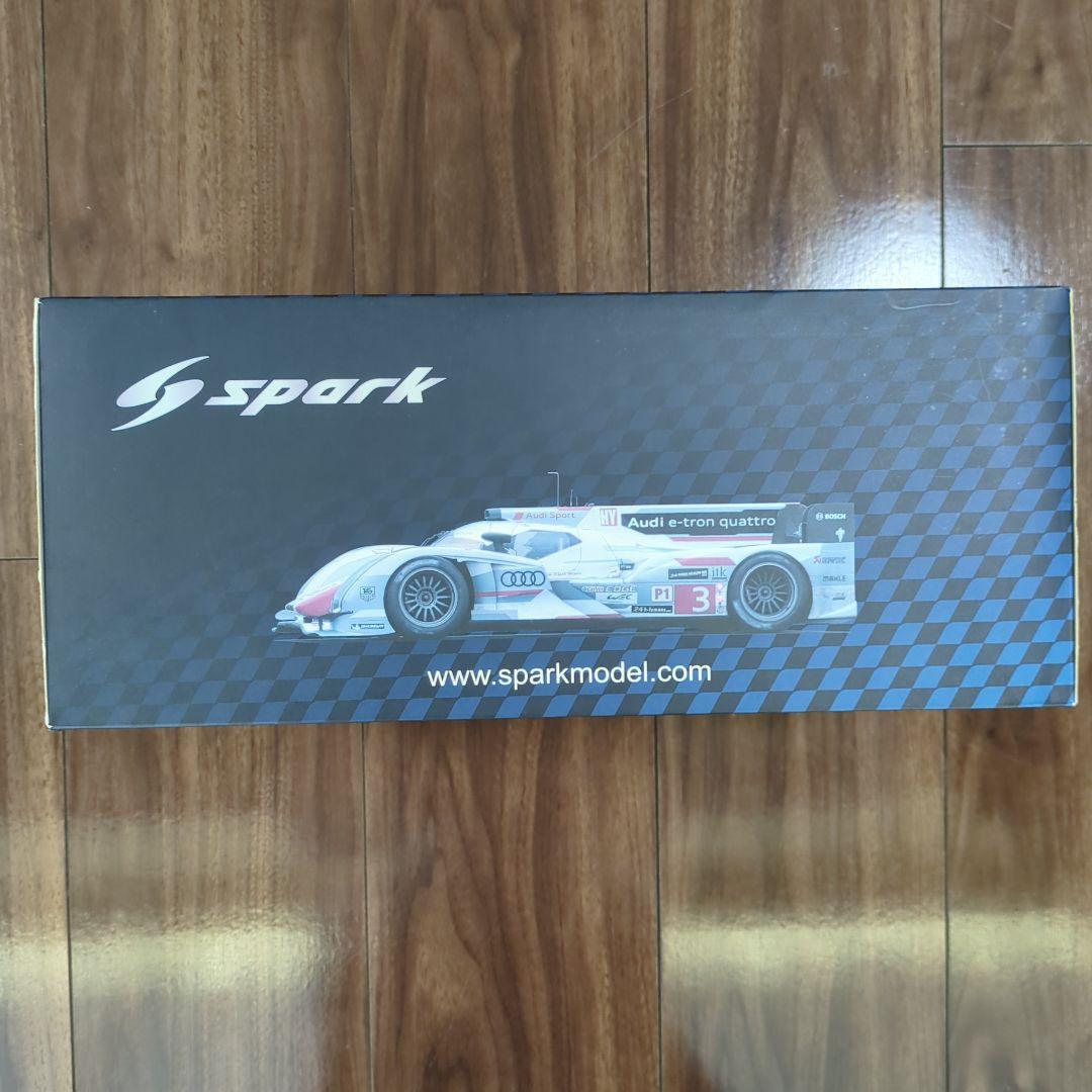 ミニカー Audi e-tron quattro Le Mans '14 1:18