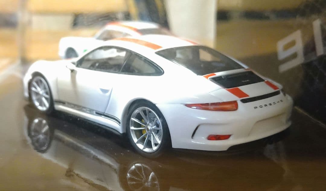 ミニチャンプス アジア特注品 1/43 ポルシェ 911 R 2台セット