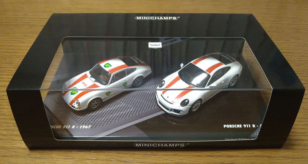 ミニチャンプス アジア特注品 1/43 ポルシェ 911 R 2台セット
