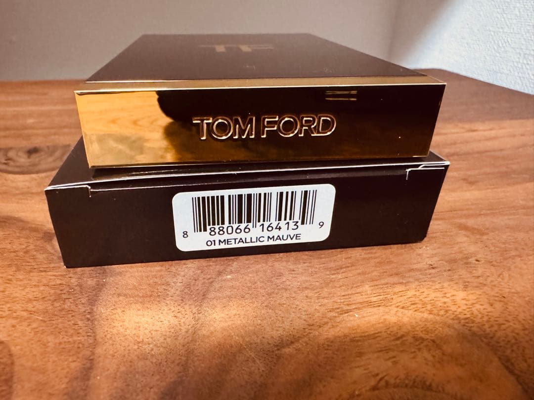 トムフォード アイ カラー クォード 01S メタリック モーブ 新品未使用