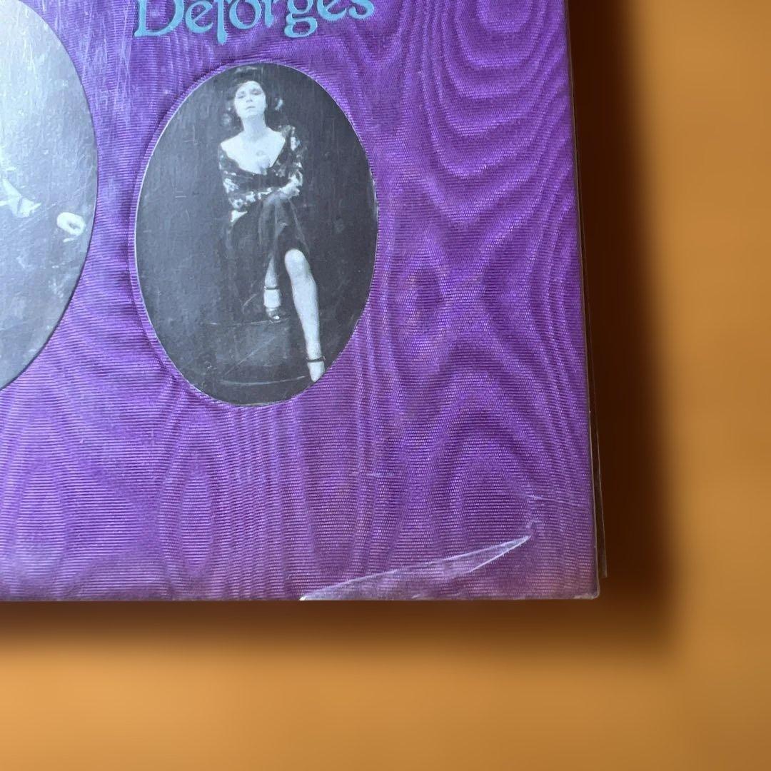 イリナ・イオネスコ　サイン入り写真集