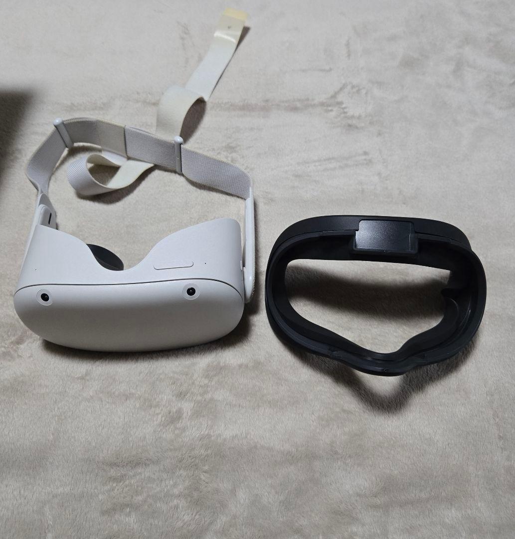  Quest 2 VRヘッドセット　64GB