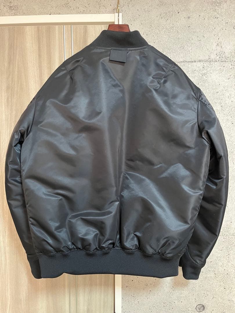 XLサイズ ユニクロ+J MA-1 ハイブリッドダウンオーバーサイズ