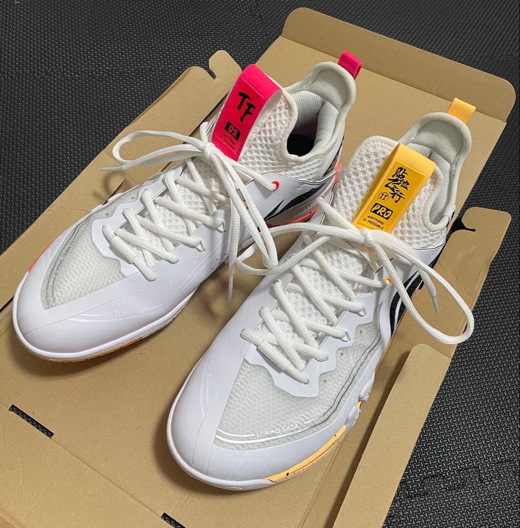 リーニン　バドミントンシューズ