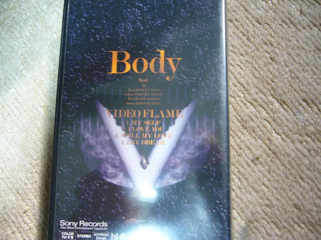 ミュージック BODY   VIDEO  FLAME