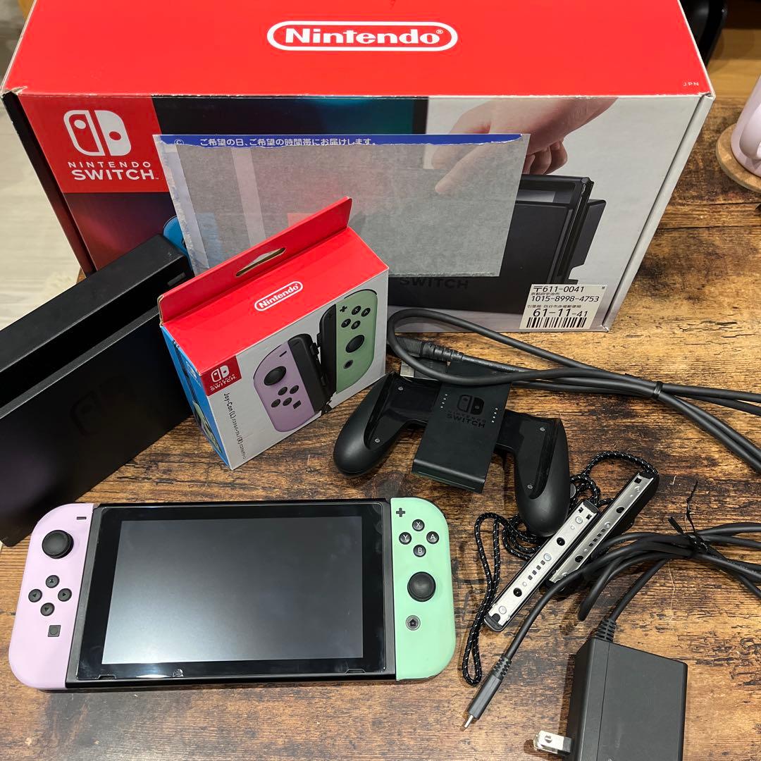 【美品】Nintendo Switch 本体 パープル、グリーン Joy-Con