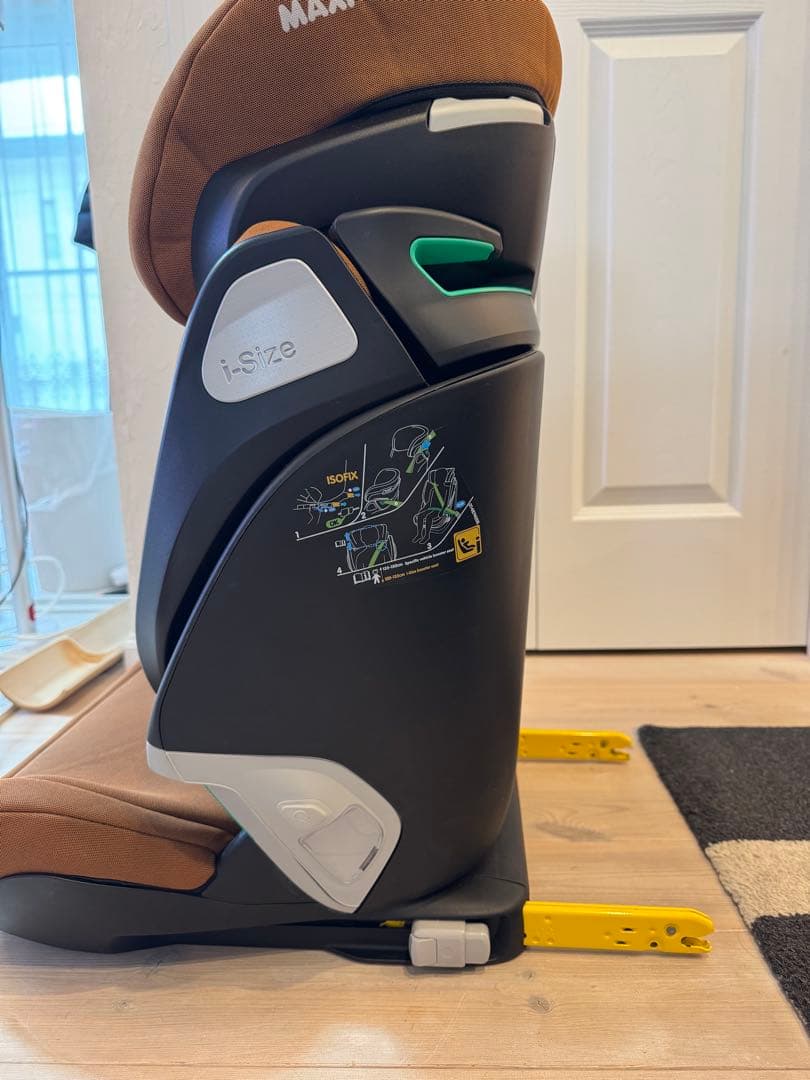 マキシコシ　AUTHENTIC TERRA ジュニアシート