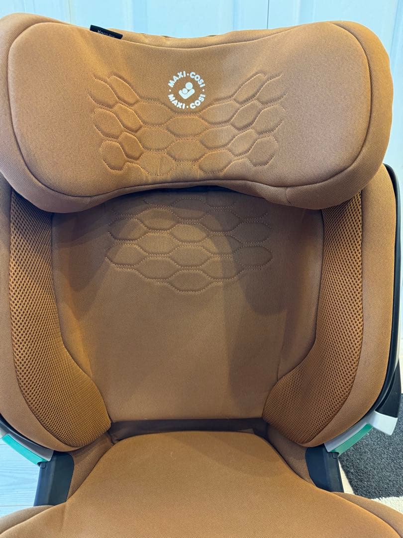 マキシコシ　AUTHENTIC TERRA ジュニアシート