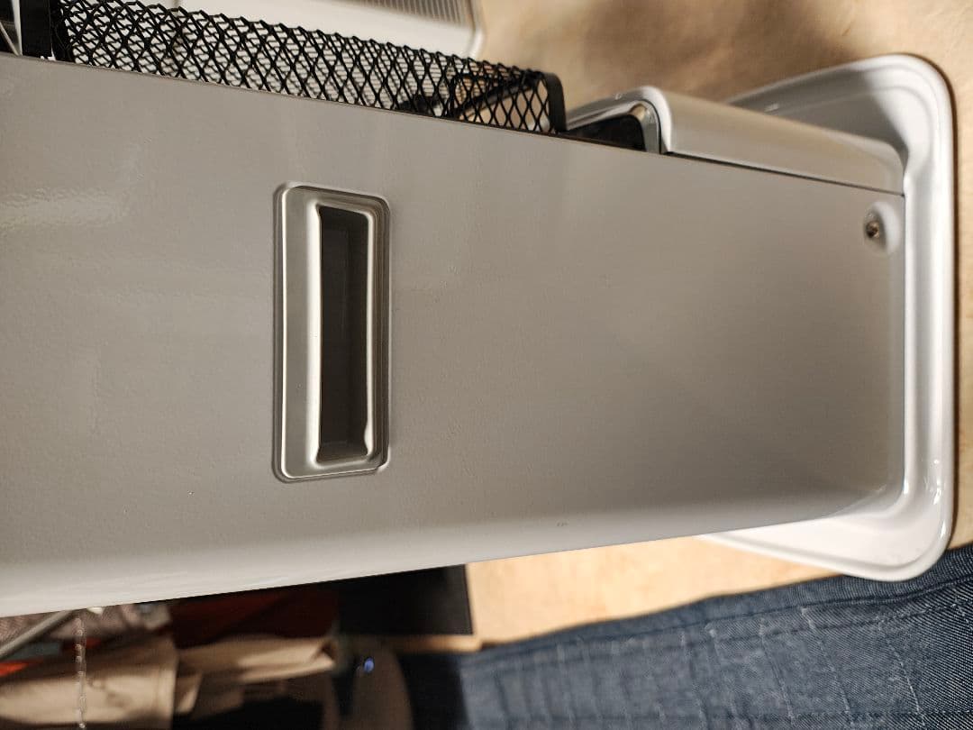 24年製　ダブルクリーン石油ストーブ　TOYOTOMI　RC-S2824